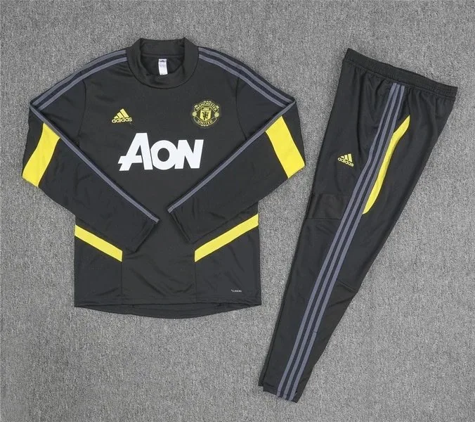 2019/20 Manchester United Long Sleeve Training Vest