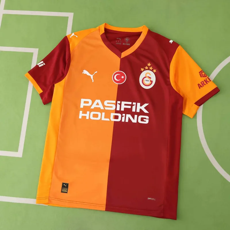 2025/26 Galatasaray Home Jersey (Fan Version)