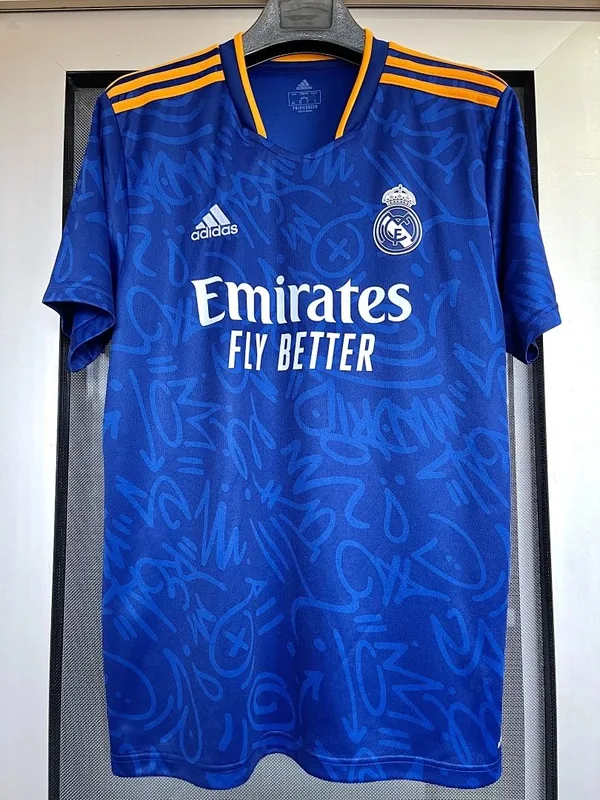 21/22 Real Madrid Away Retro Jersey