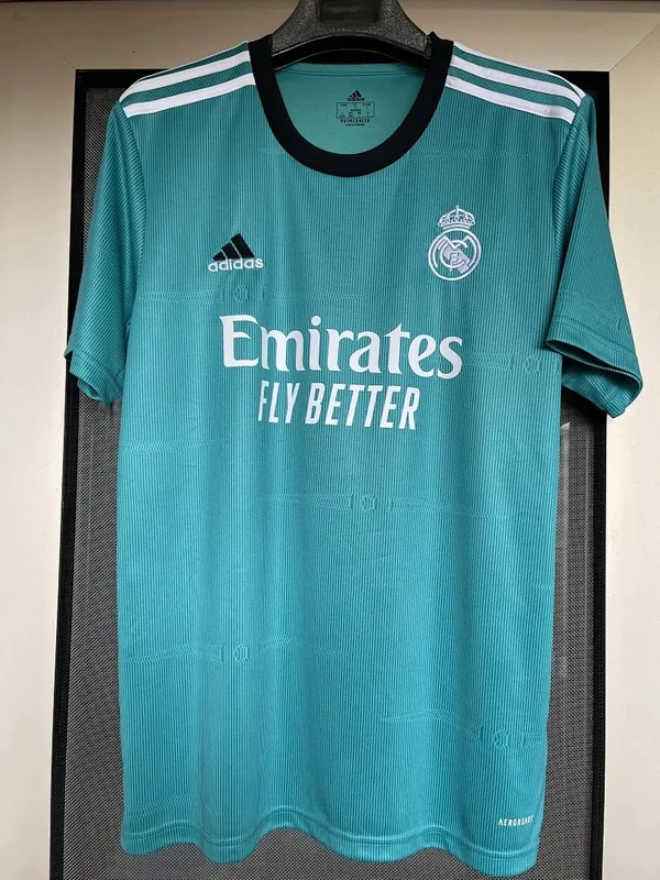 21/22 Real Madrid Third Retro Jersey