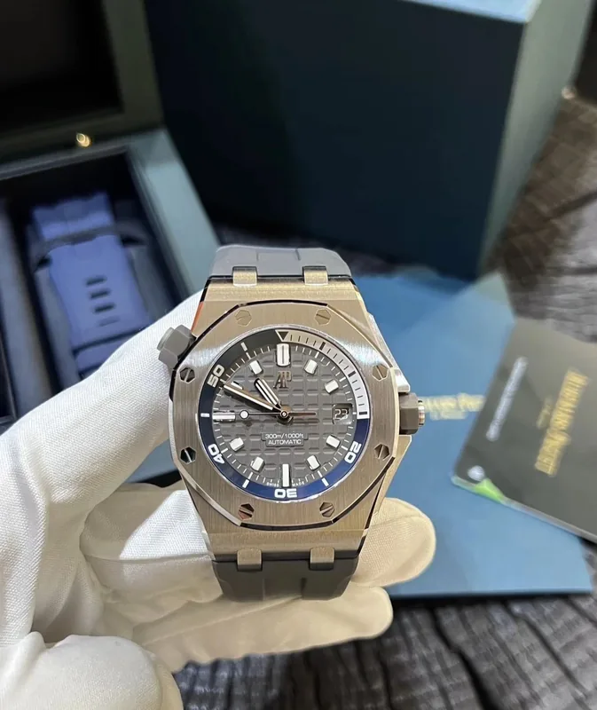 Audemars Piguet Royal Oak Automatic Watch 42mm Ver.B