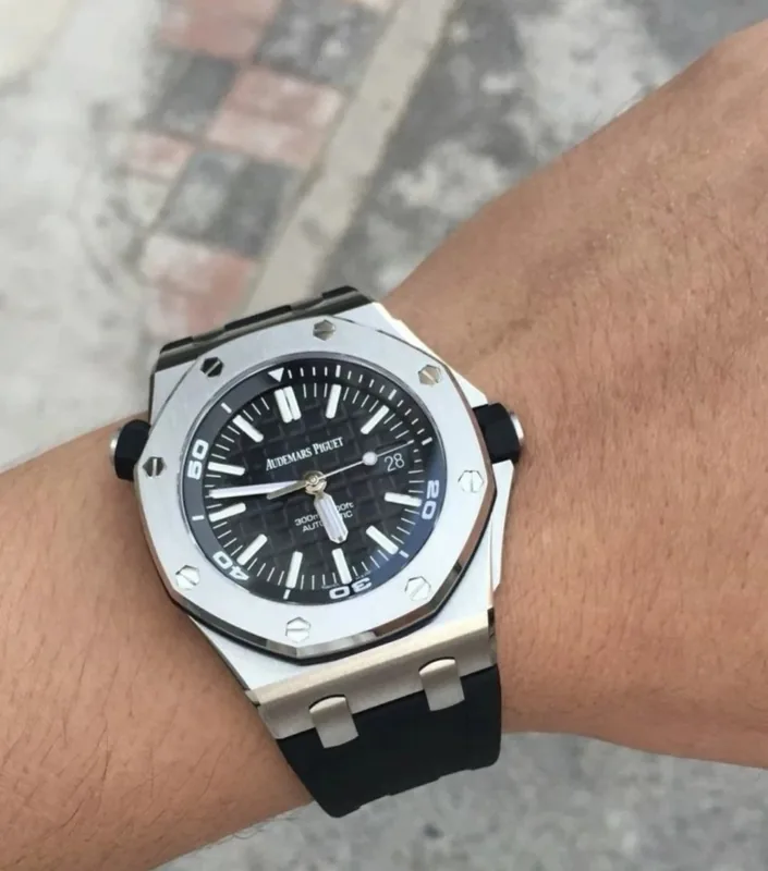 Audemars Piguet Royal Oak Offshore Automatic Watch 42mm Ver.J