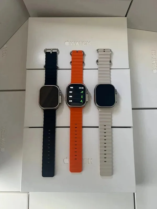 Apple Smartwatch with ribbed silicone band