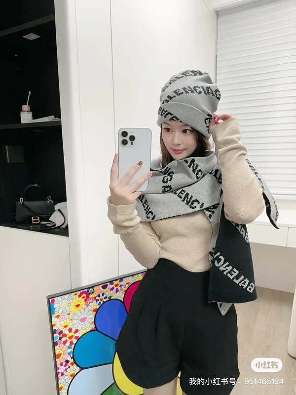 Balenciaga Wool Cashmere Scarf & Hat Set Ver.B