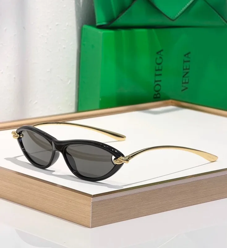 Bottega BV1390S Sunglasses
