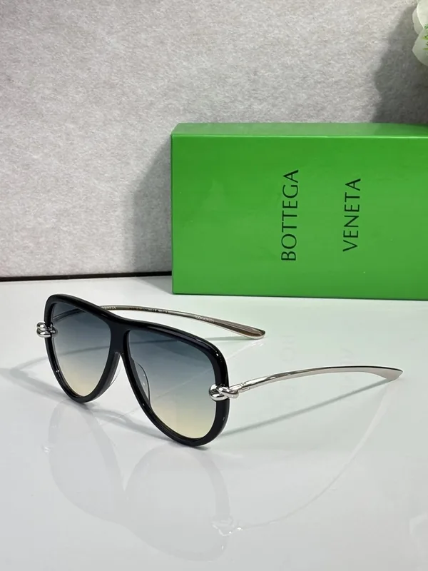 Bottega Veneta BV1513S Sunglasses 60-10-145
