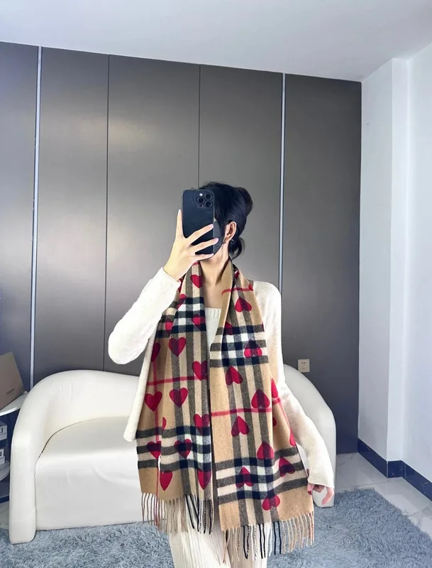 Burberry Cashmere Scarf Ver.A
