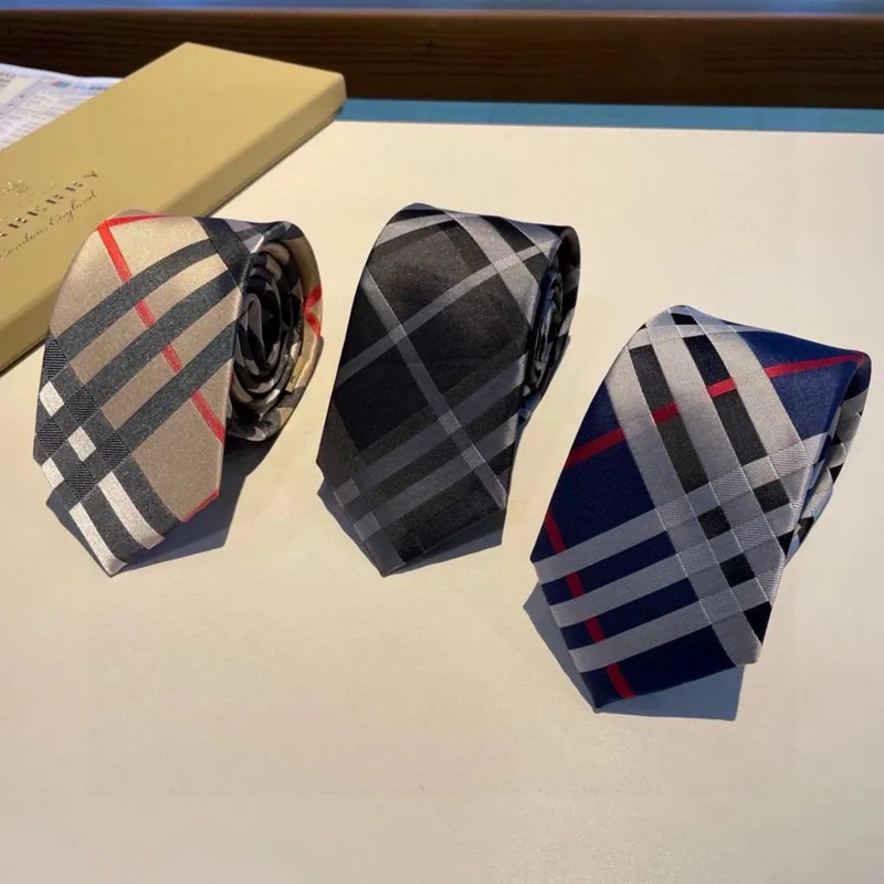 Burberry Silk Tie Ver.P
