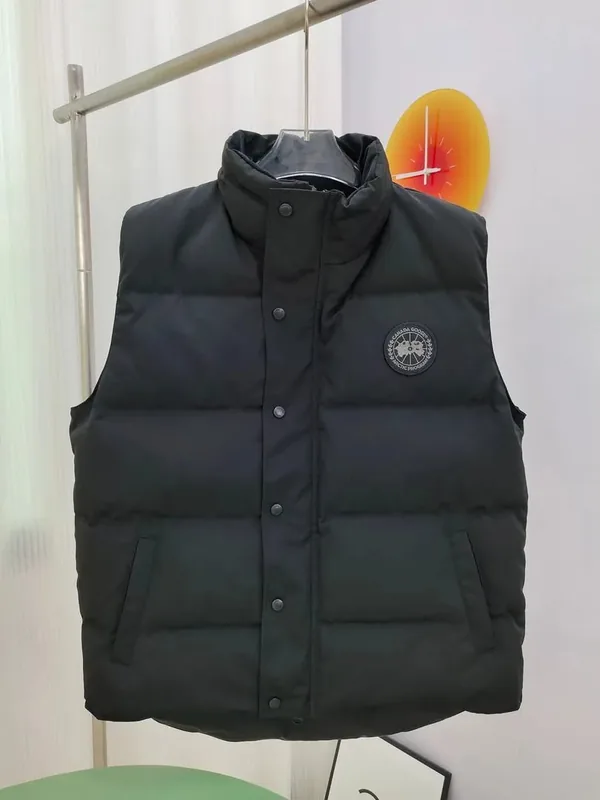 Canada Goose Black Down Jacket Ver.O