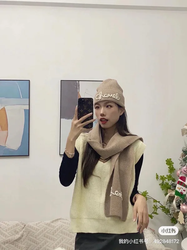 Chanel Scarf & Hat Set Ver.B
