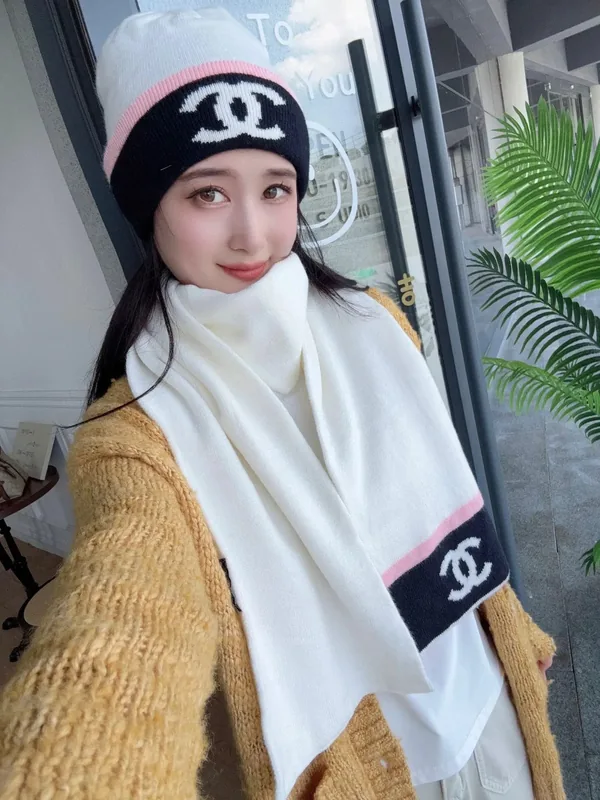 Chanel Scarf & Hat Set Ver.D