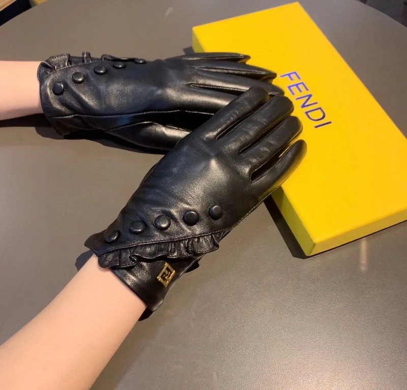 Fendi Lambskin Touchscreen Gloves Ver.F