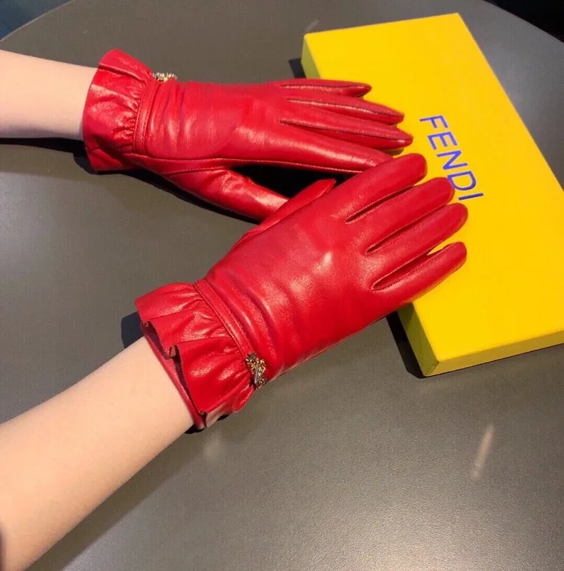 Fendi Lambskin Touchscreen Gloves Ver.G