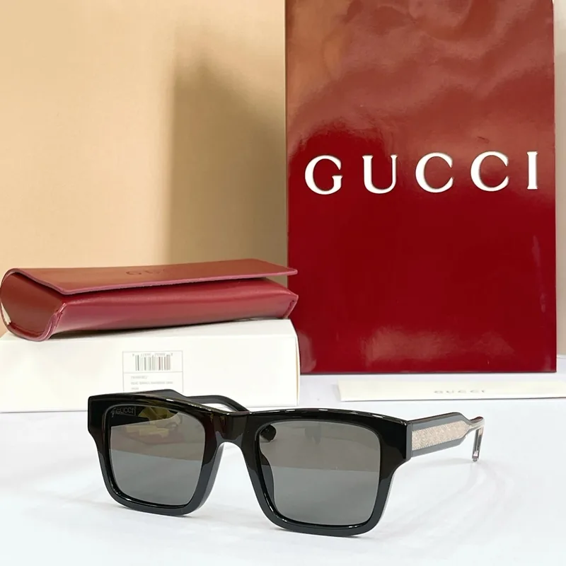 Gucci GG2072SA Sunglasses 52-22-145 Ver.B