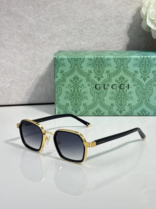 Gucci GG2074S Sunglasses 51-22-145