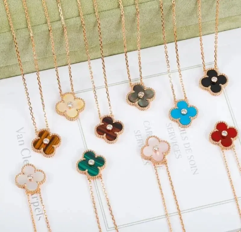 Van Cleef Clover Pendant Necklace Set