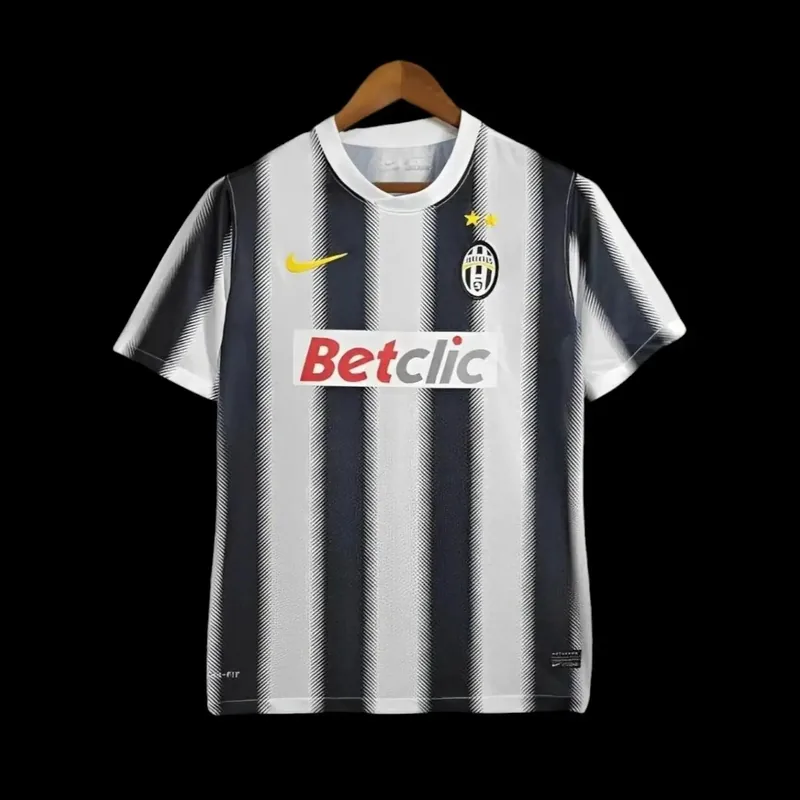 Juventus 11/12 Retro Jersey