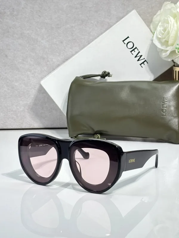 Loewe LW40170U Sunglasses 61-16-140 Ver.B