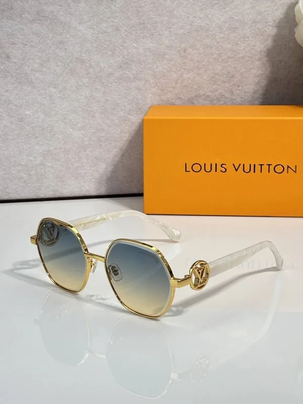 Louis Vuitton Z2061U Sunglasses 58-17-145