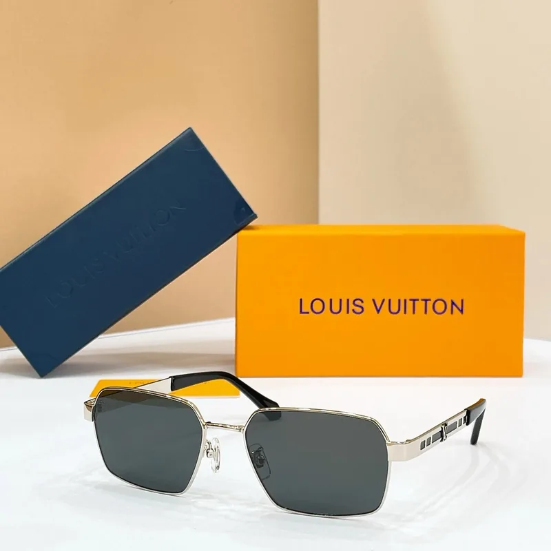 Louis Vuitton Z2107U Sunglasses 57-18-145