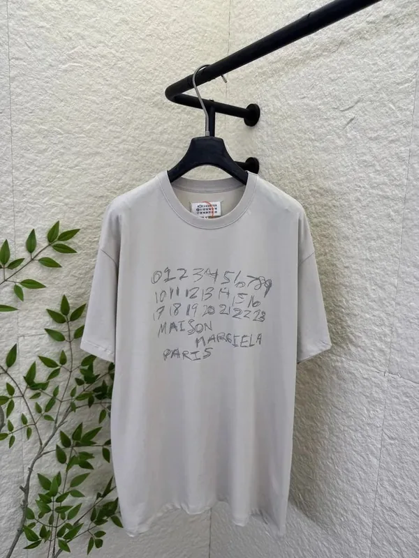 Margiela Beige T-Shirt Ver.B