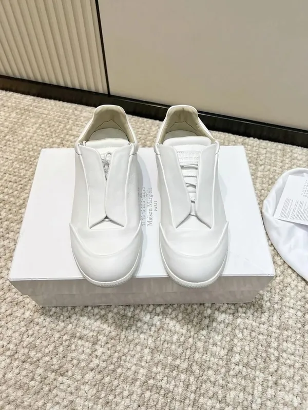 Margiela Black Sneakers Women Ver.A
