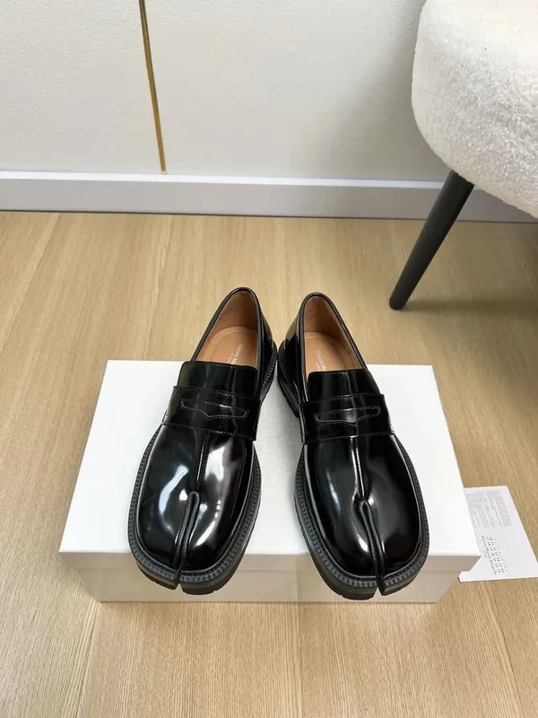 Margiela Red Sneakers Women Ver.C