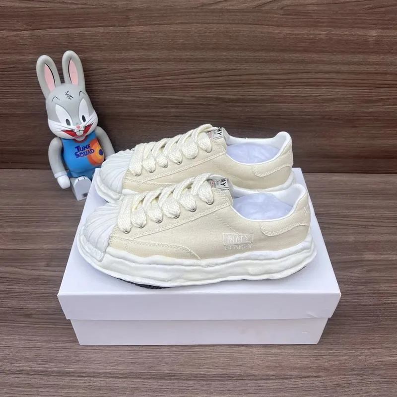 Mihara Beige Sneakers Women