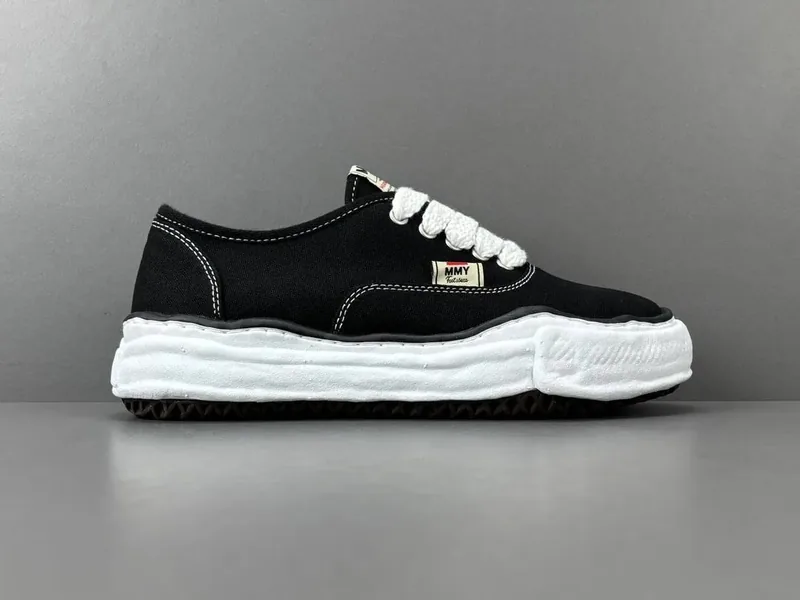 Mihara Black Sneakers Women Ver.B
