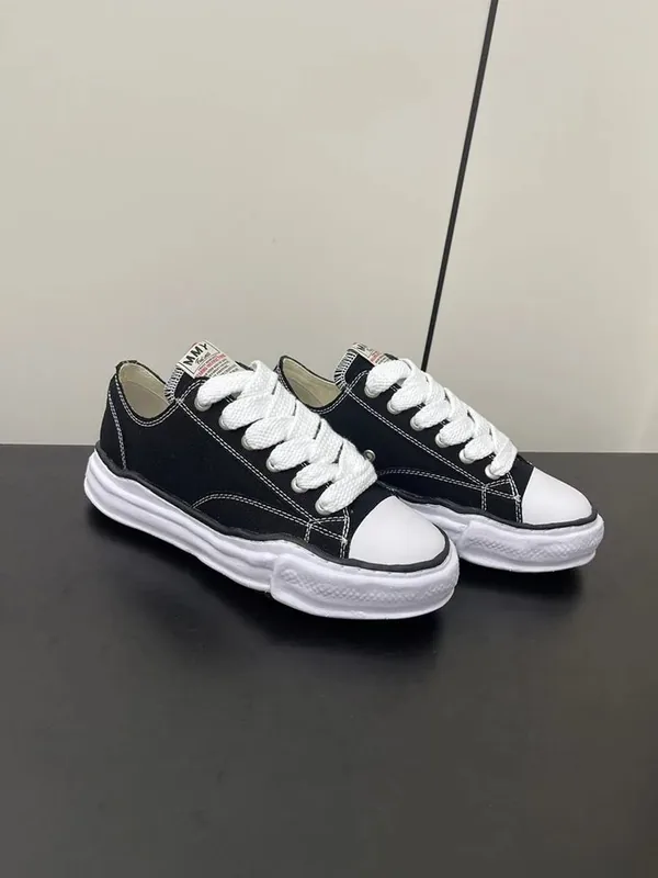 Mihara Black Sneakers Women Ver.B
