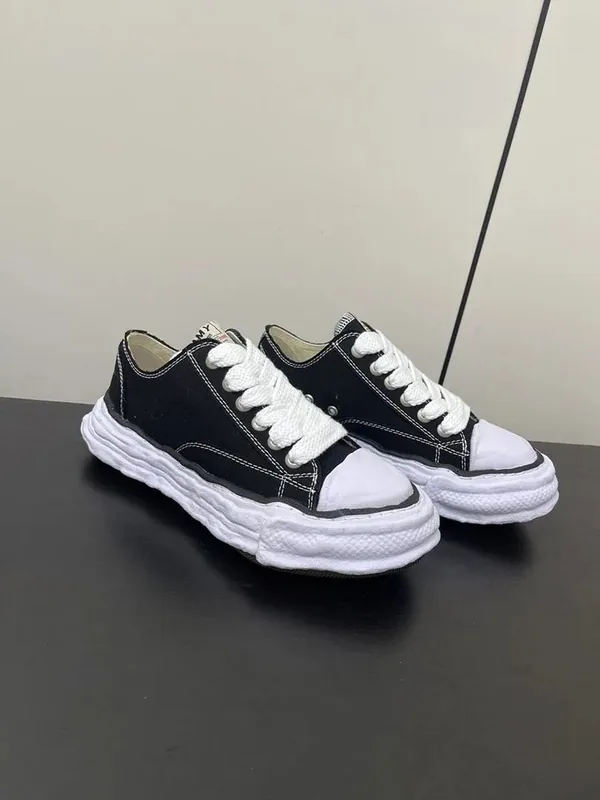 Mihara Black Sneakers Women Ver.C