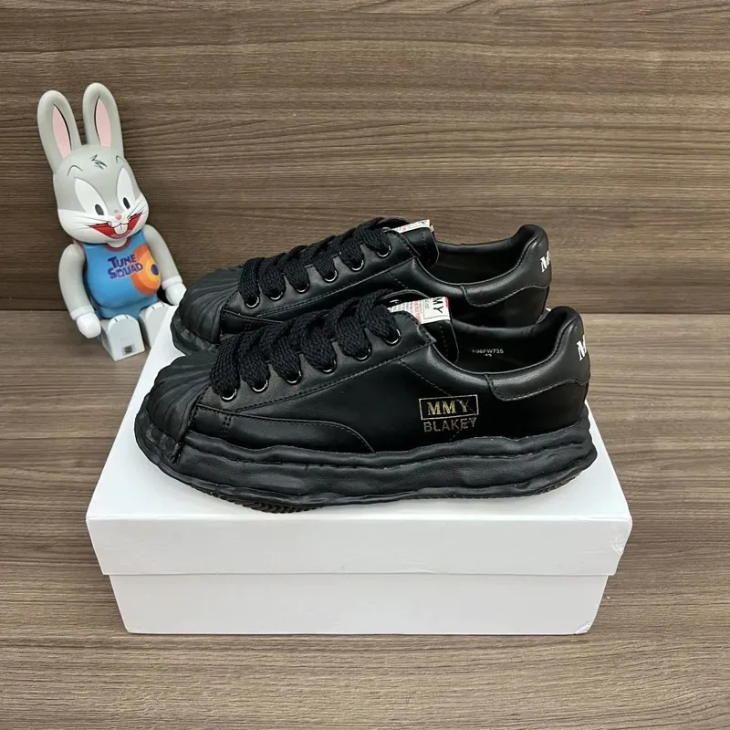 Mihara Black Sneakers Women Ver.C