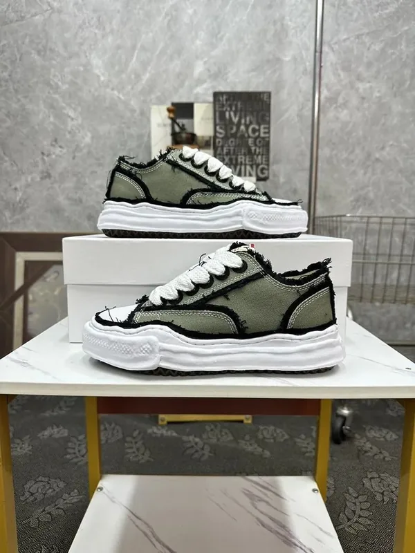 Mihara Black Sneakers Women Ver.D