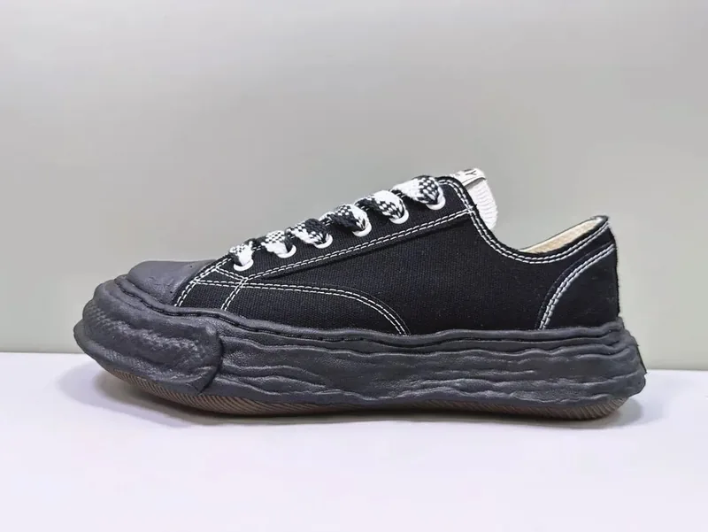 Mihara Black Sneakers Women Ver.J