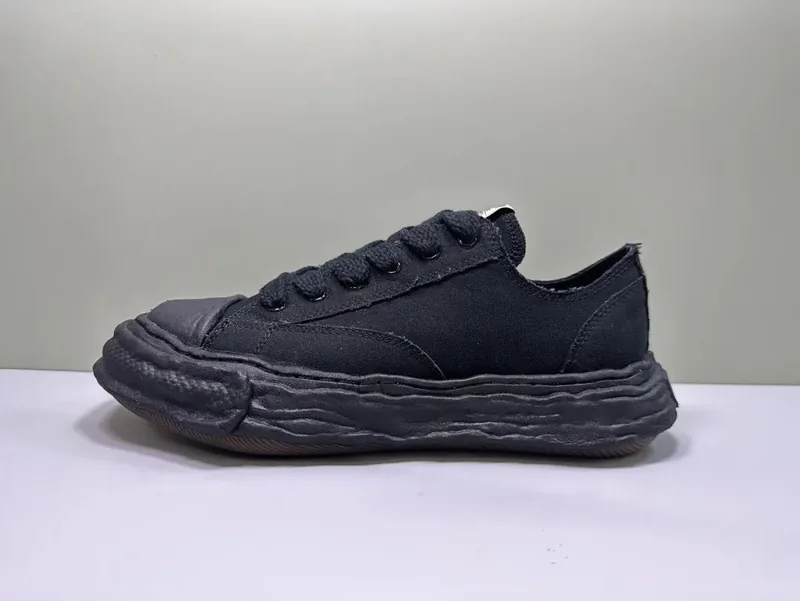 Mihara Black Sneakers Women Ver.K