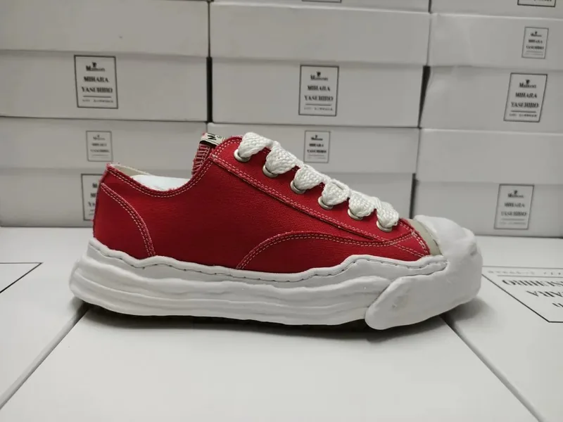 Mihara Red Sneakers Women Ver.B