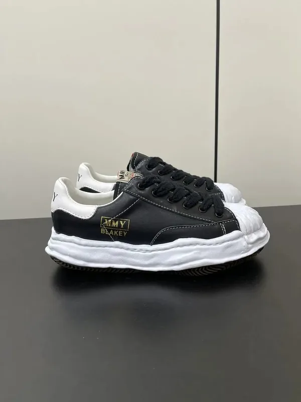 Mihara Sneakers Ver.A