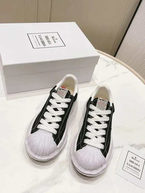 Mihara Sneakers Ver.A