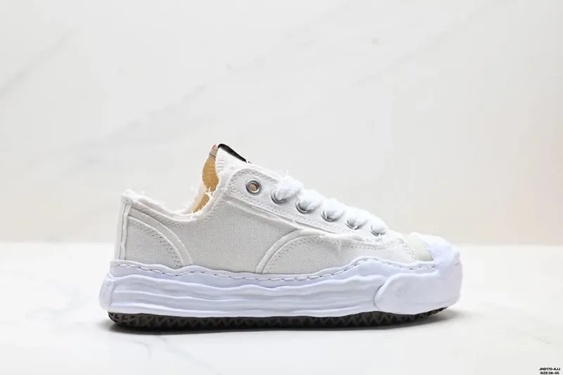 Mihara Sneakers Ver.M