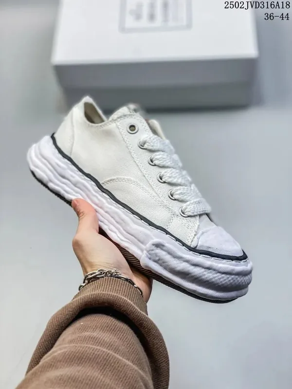 Mihara Sneakers Ver.W3