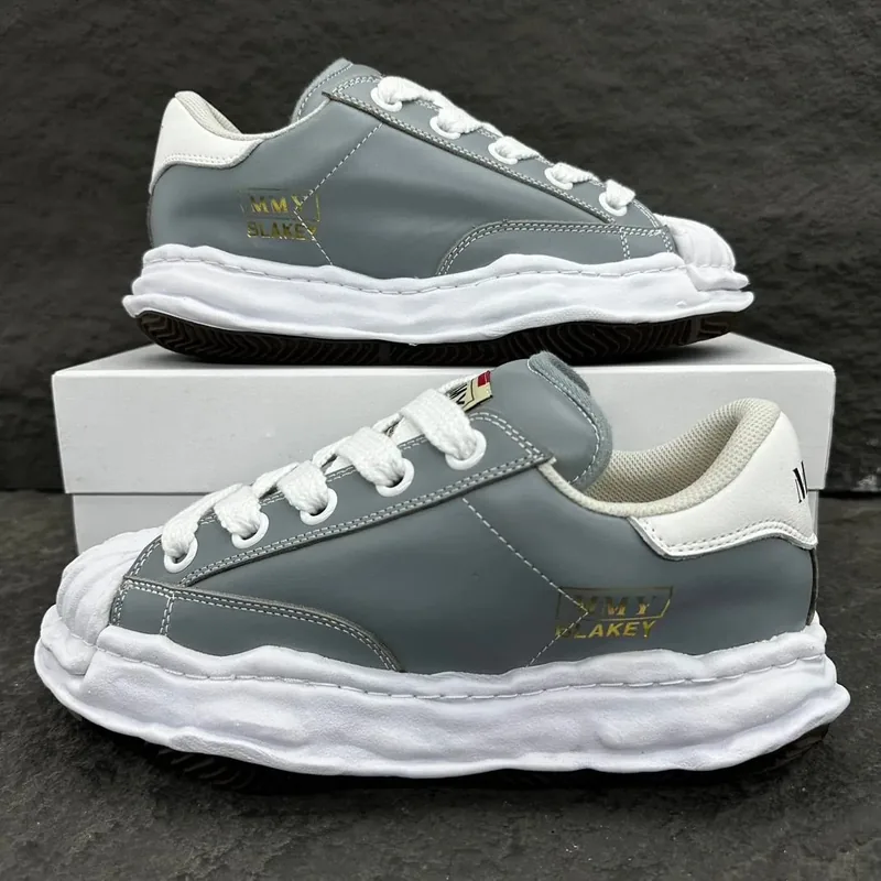Mihara Sneakers Women Ver.H