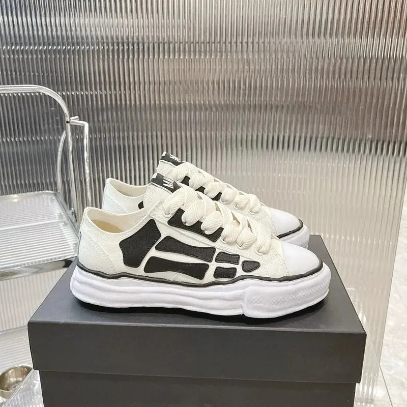 Mihara Sneakers Women Ver.J