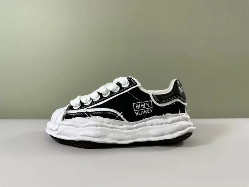 Mihara White Sneakers Women Ver.A