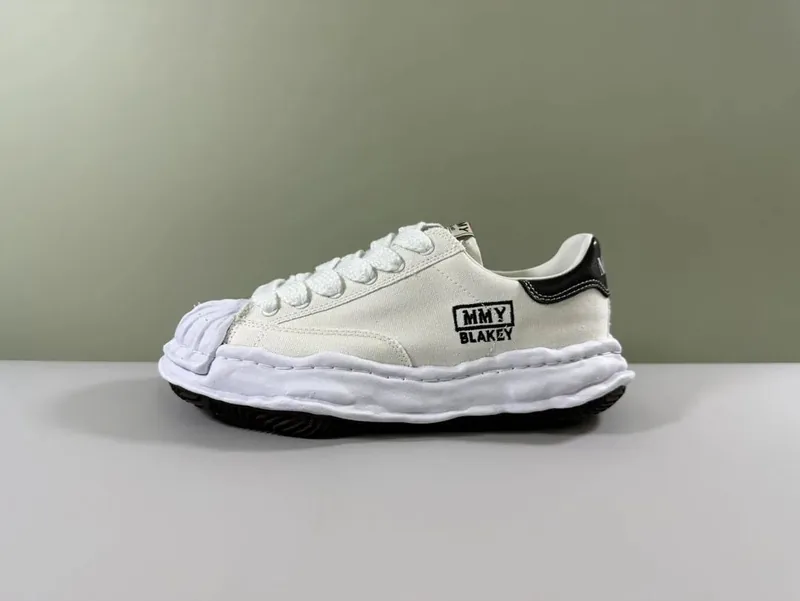 Mihara White Sneakers Women Ver.C