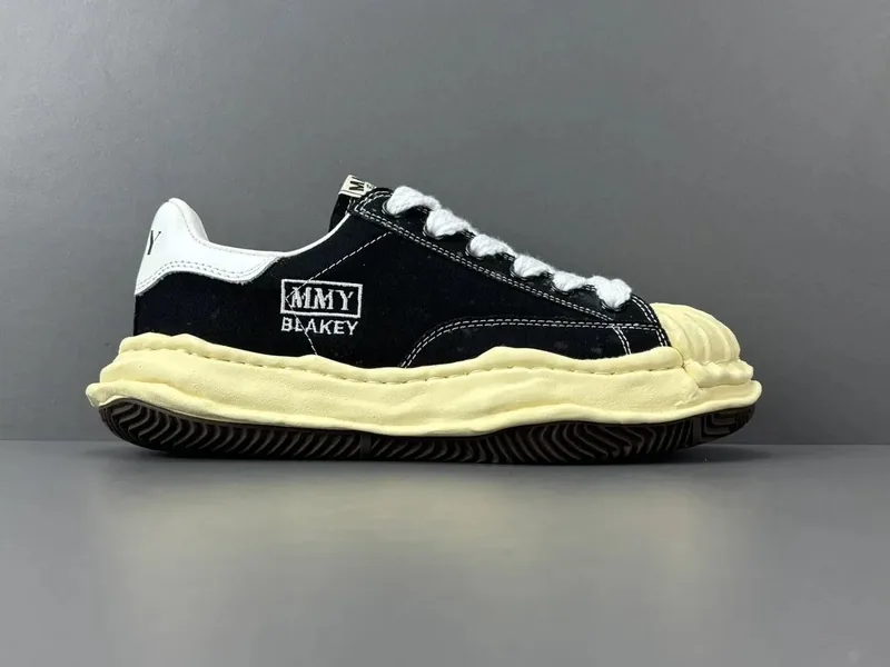 Mihara Yellow Sneakers Women