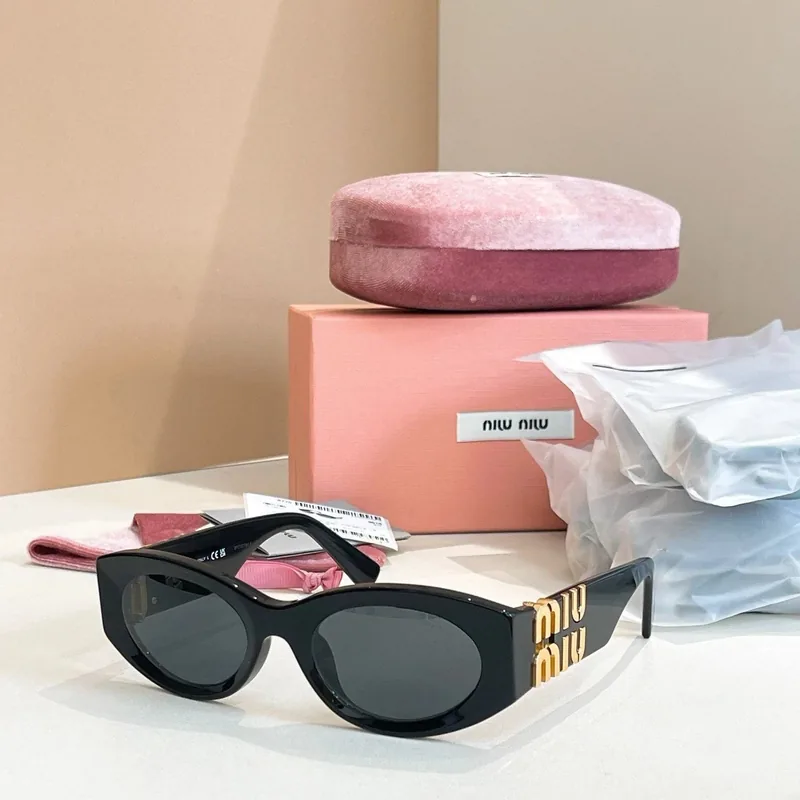 Miu Miu SMU11W Glasses