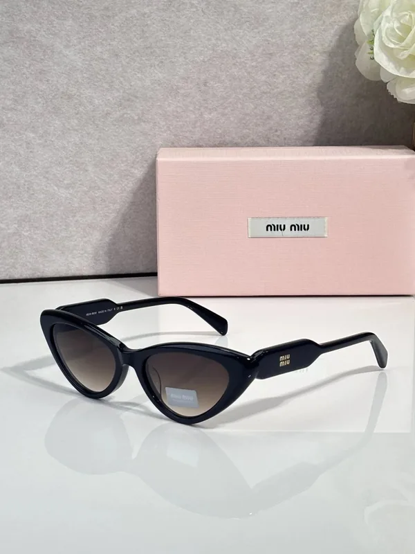 Miu Miu SMUB11U Sunglasses 55-19-140