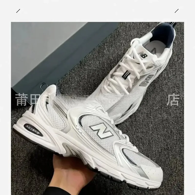 New Balance 550 Sneakers