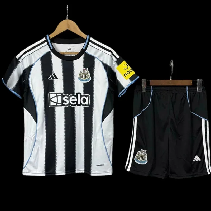 Newcastle United 25/26 Home Jersey - Kids