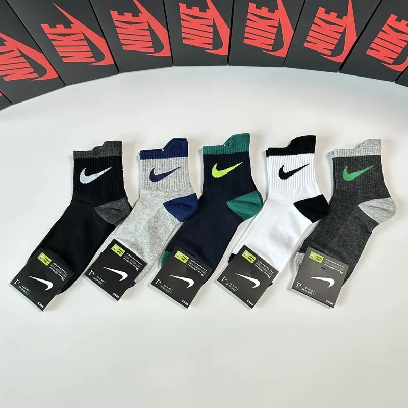 Nike Crew Socks Ver.B